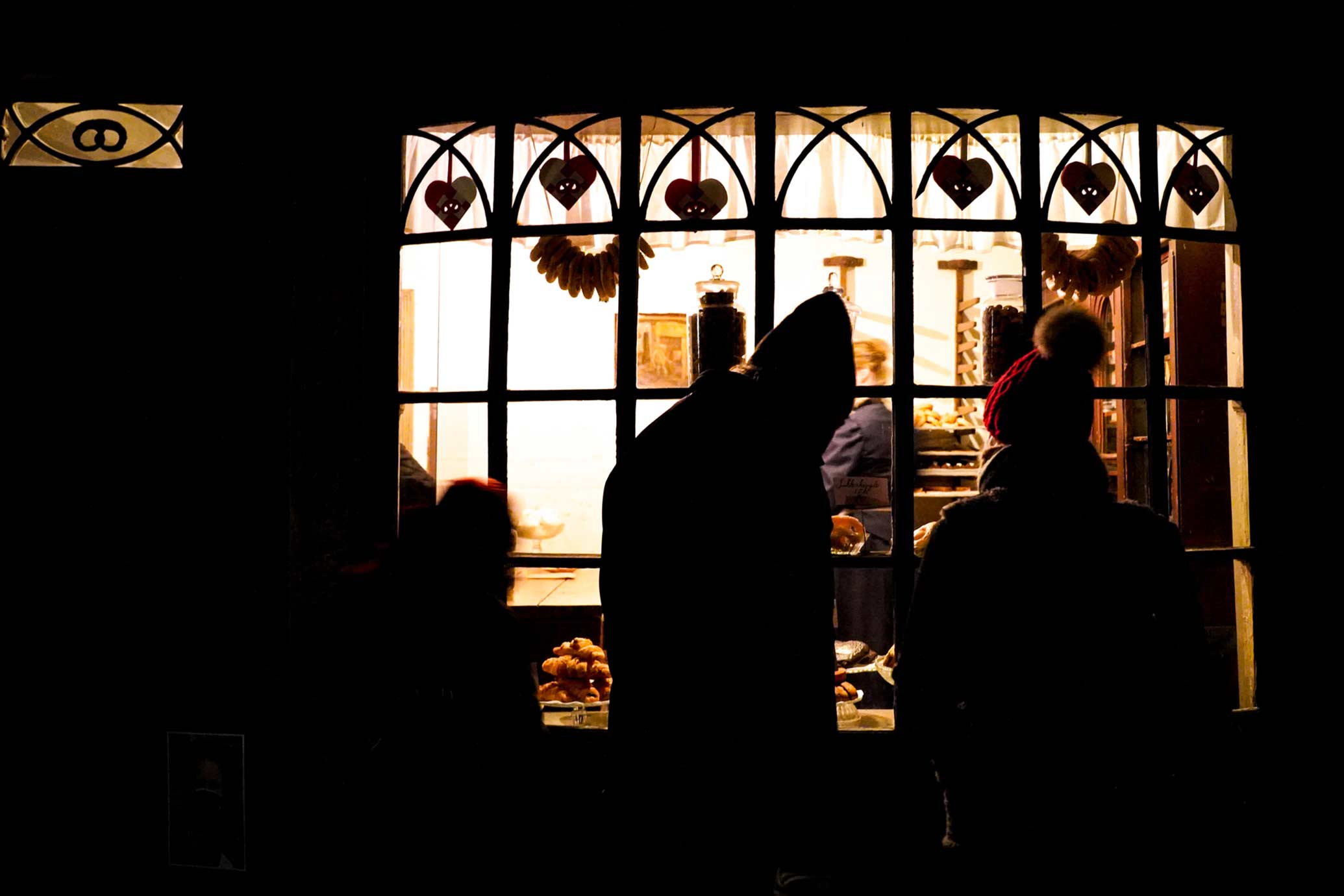 Højt fra træets grønne top